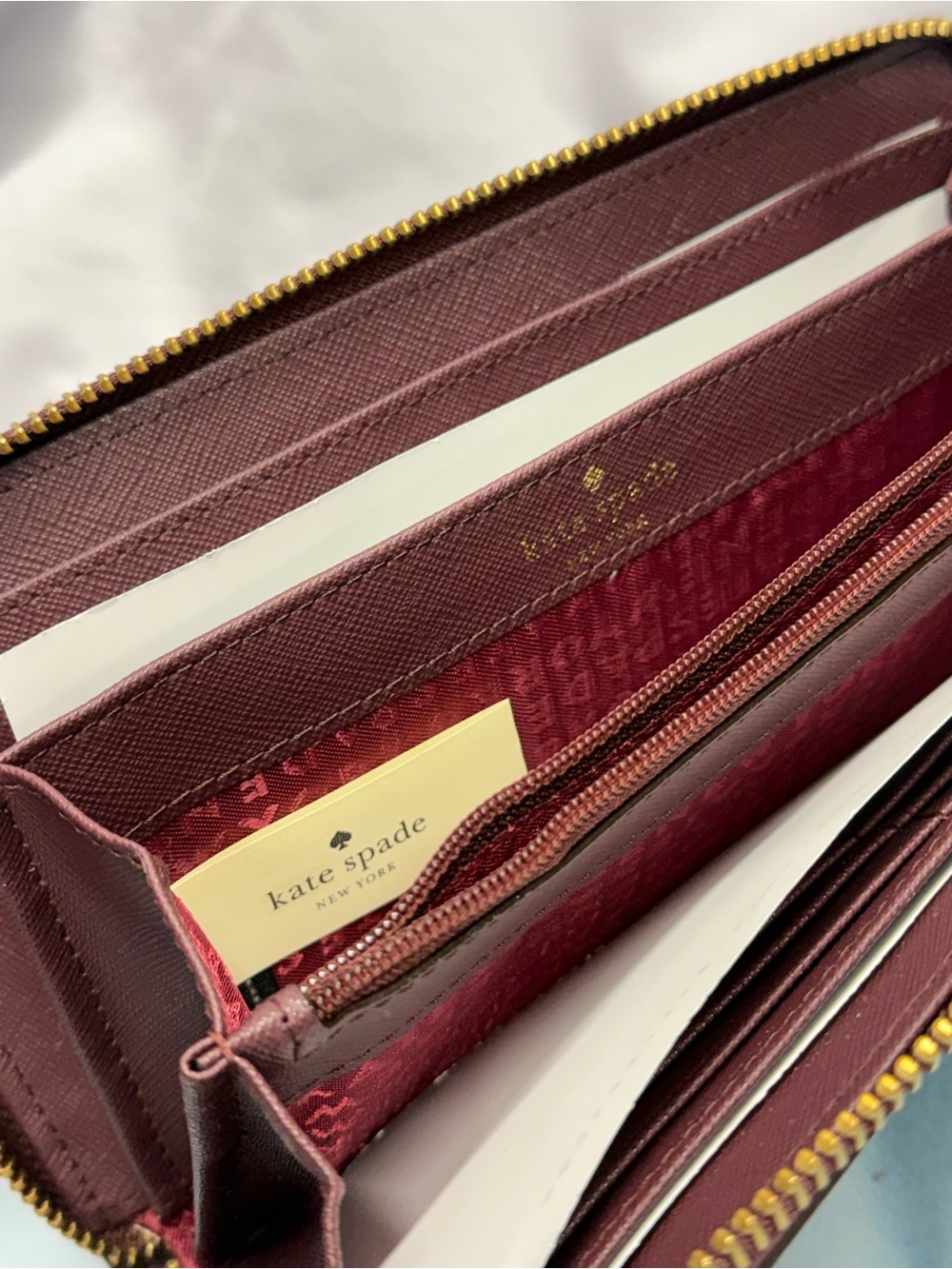 (new+tag) Kate Spade Burgundy Saffiano Leather Zip Around Wallet Gold Hardware - Picture 3 of 7